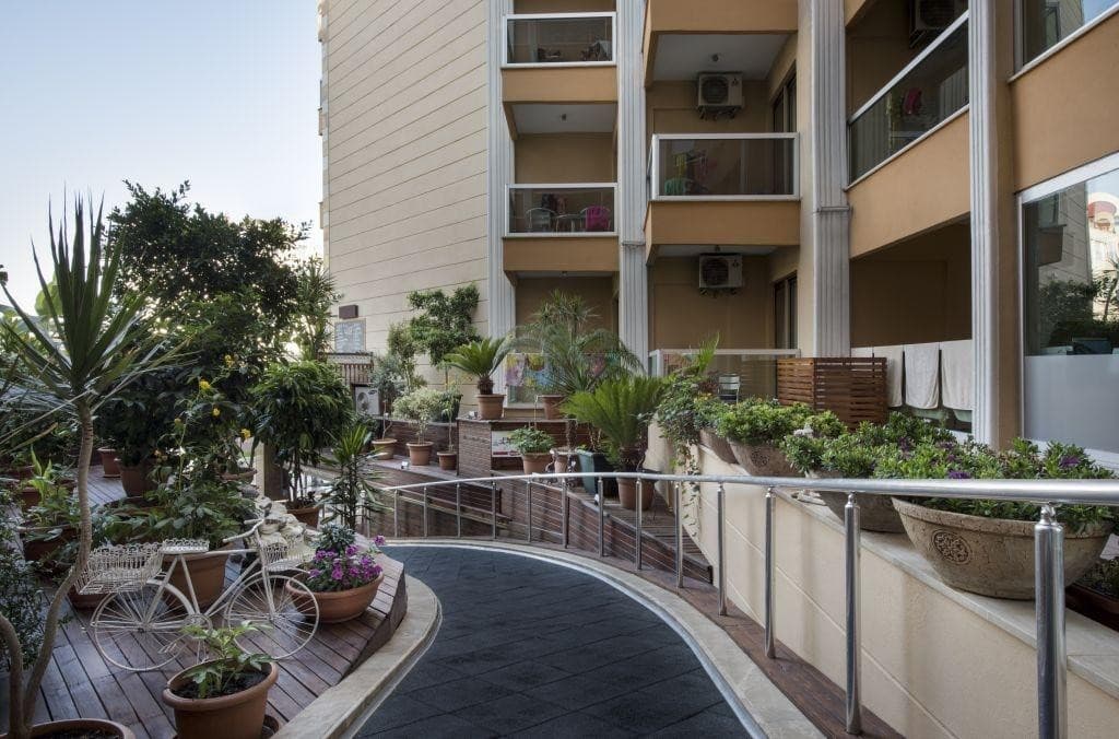 Tac Premier Hotel