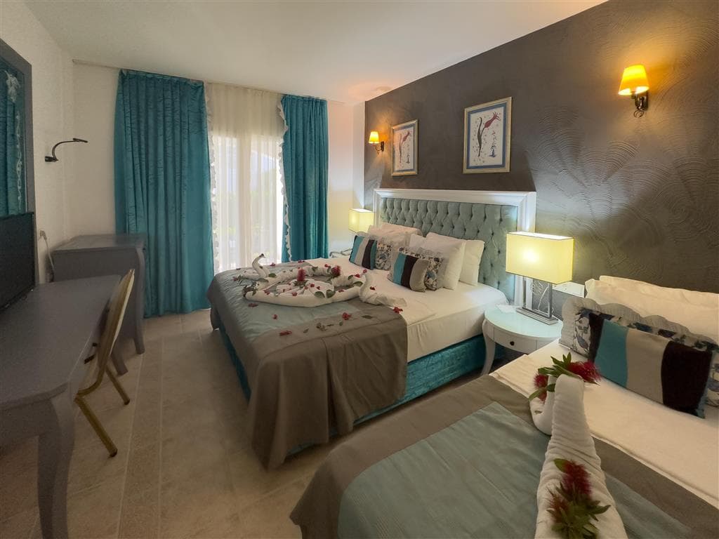 Tiana Beach Hotel