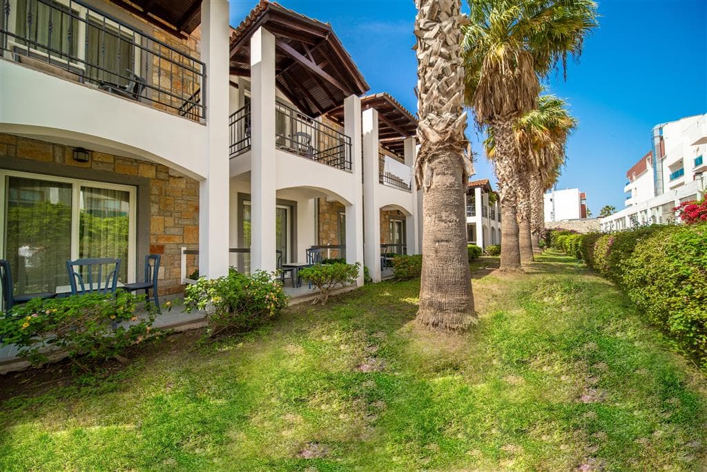 Tiana Beach Hotel