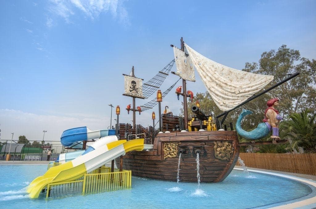 Caravia Beach Hotel