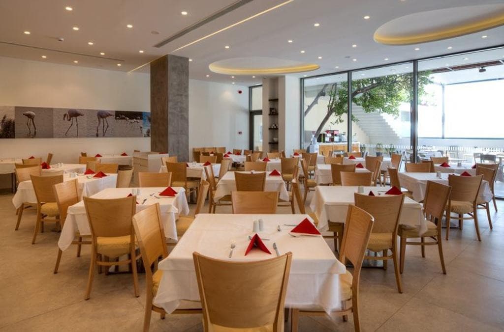 Caravia Beach Hotel