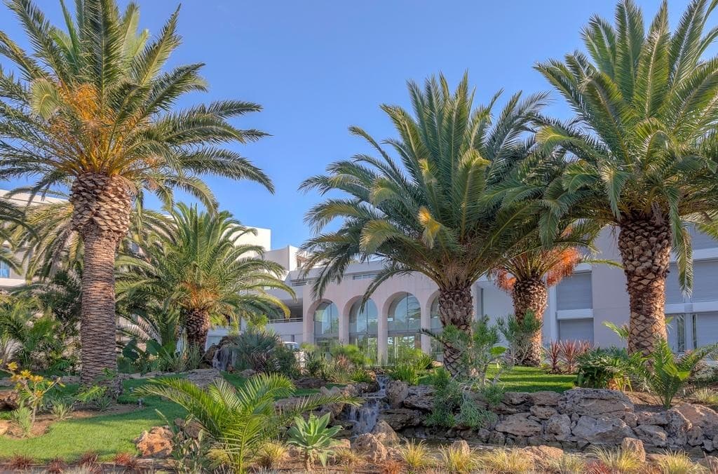 Caravia Beach Hotel
