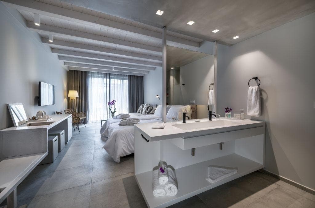 Caravia Beach Hotel