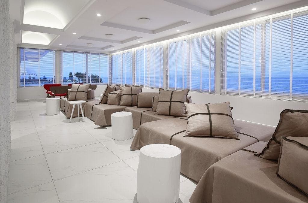 Dimitra Beach Hotel & Suites