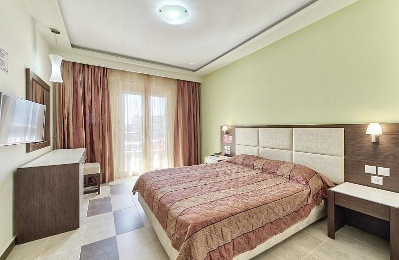 Majestic Hotel & Spa