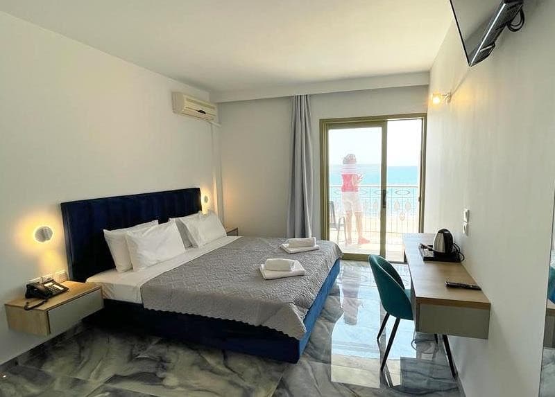 Ninos Grand Beach Hotel & Resort (Mango klub)