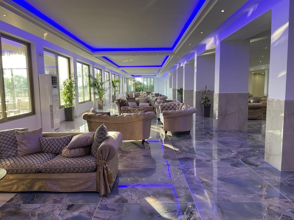 Ninos Grand Beach Hotel & Resort (Mango klub)