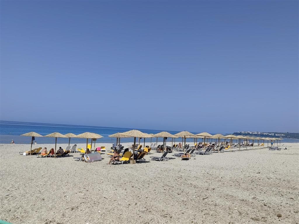 Ninos Grand Beach Hotel & Resort (Mango klub)