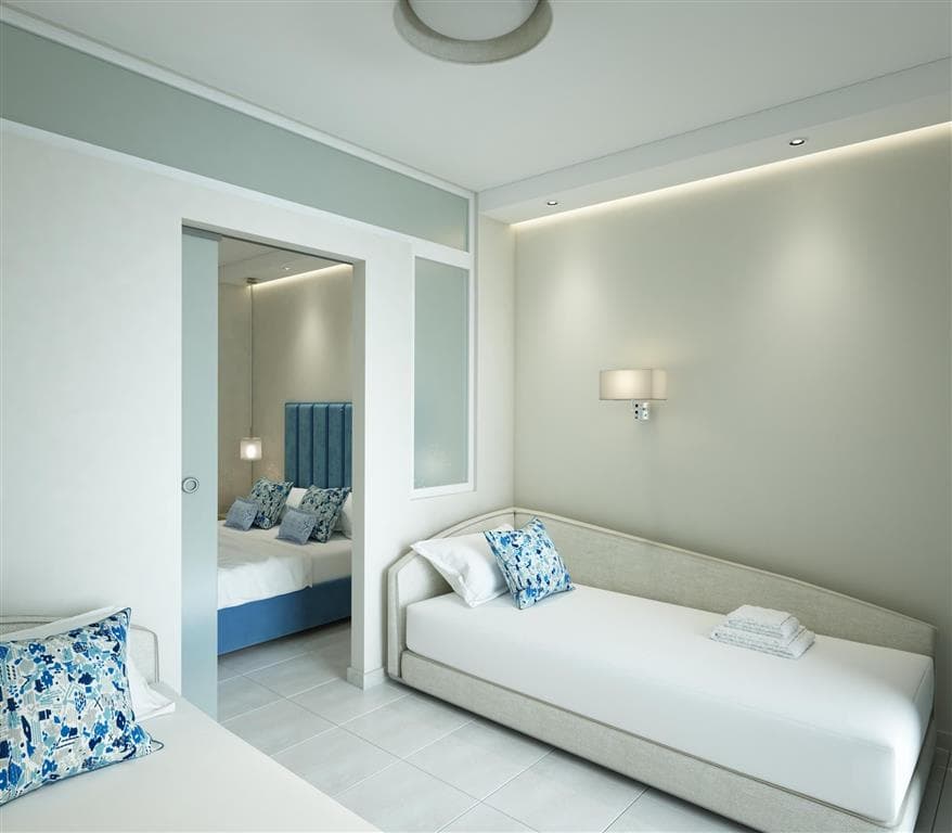 Ninos Grand Beach Hotel & Resort (Mango klub)