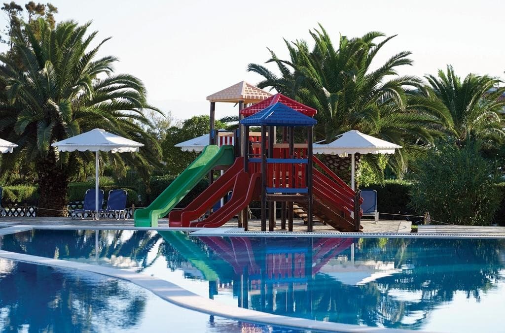 Roda Beach Resort & Spa (Mango klub)