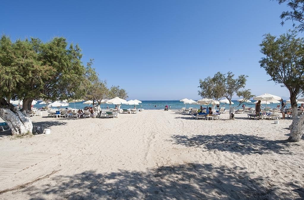 Tigaki Beach