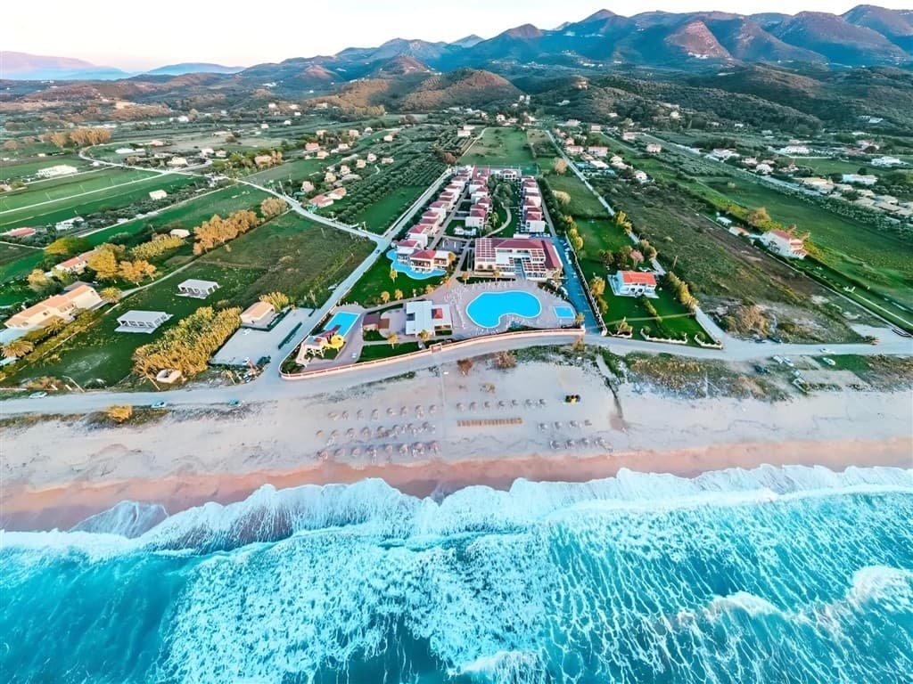 Almyros Beach Resort &  Spa