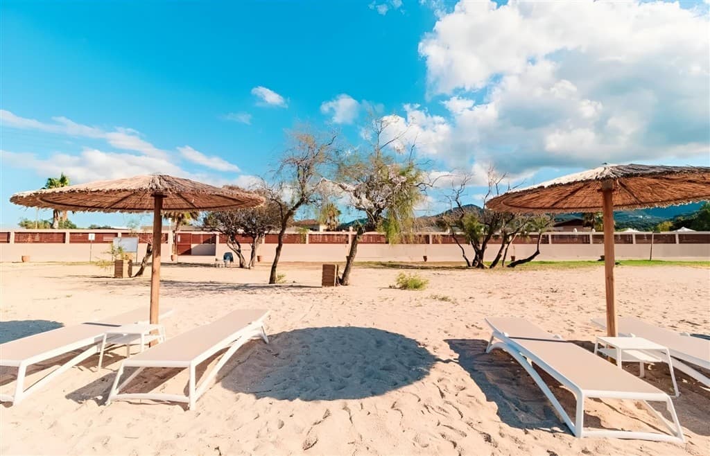 Almyros Beach Resort &  Spa