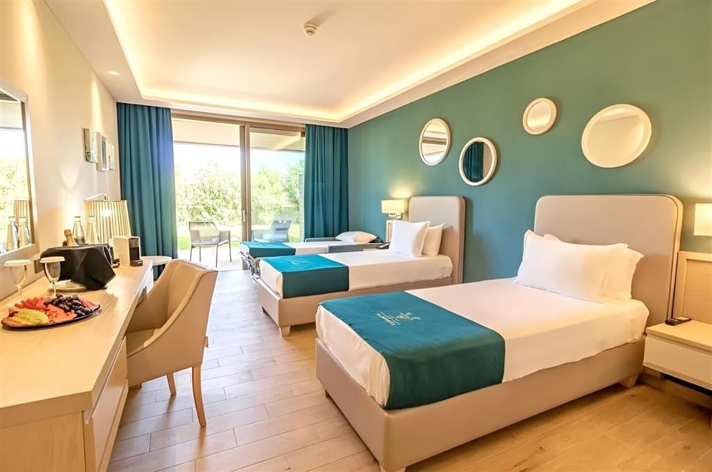 Almyros Beach Resort &  Spa