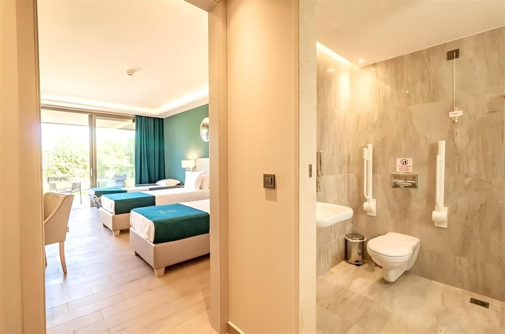 Almyros Beach Resort &  Spa