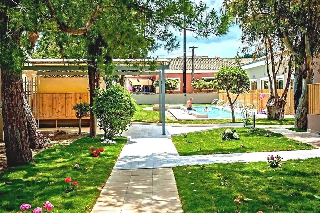 Amour Holiday Resort