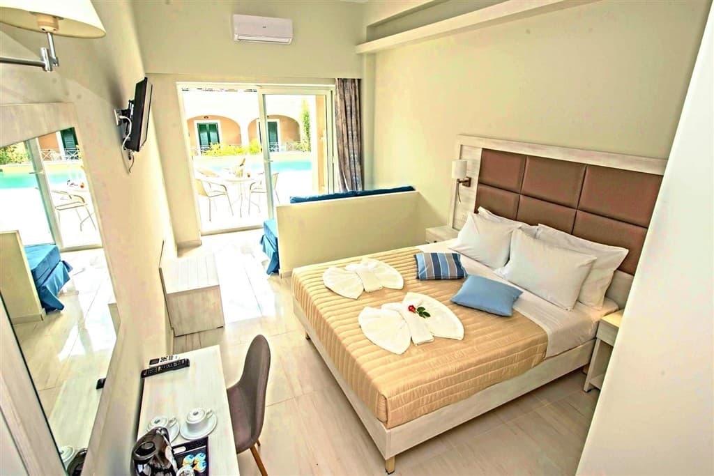Amour Holiday Resort