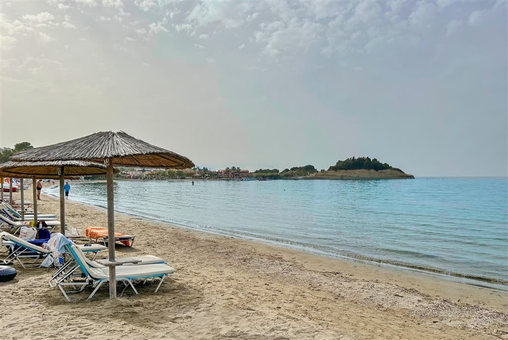 Amour Holiday Resort