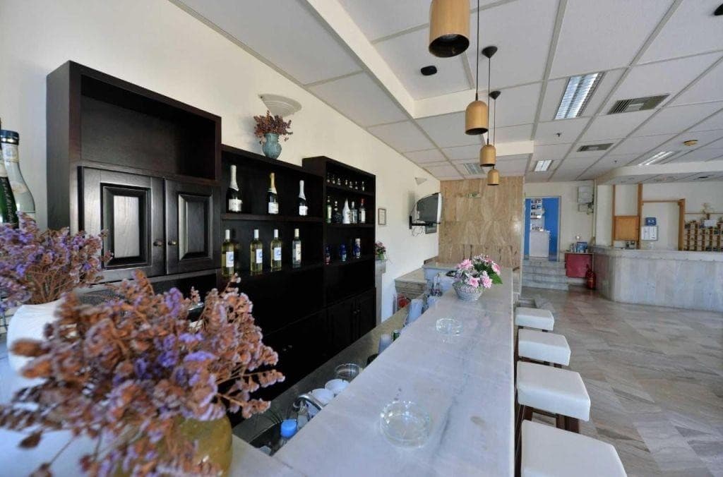 Anna Apartments