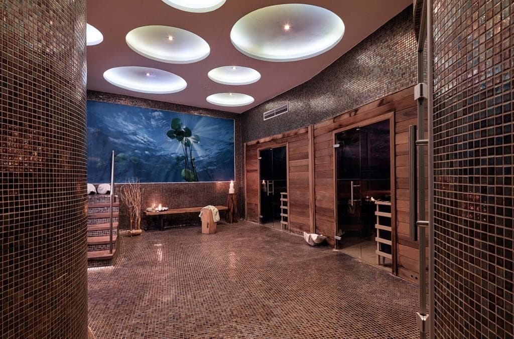 Pilot Beach Resort