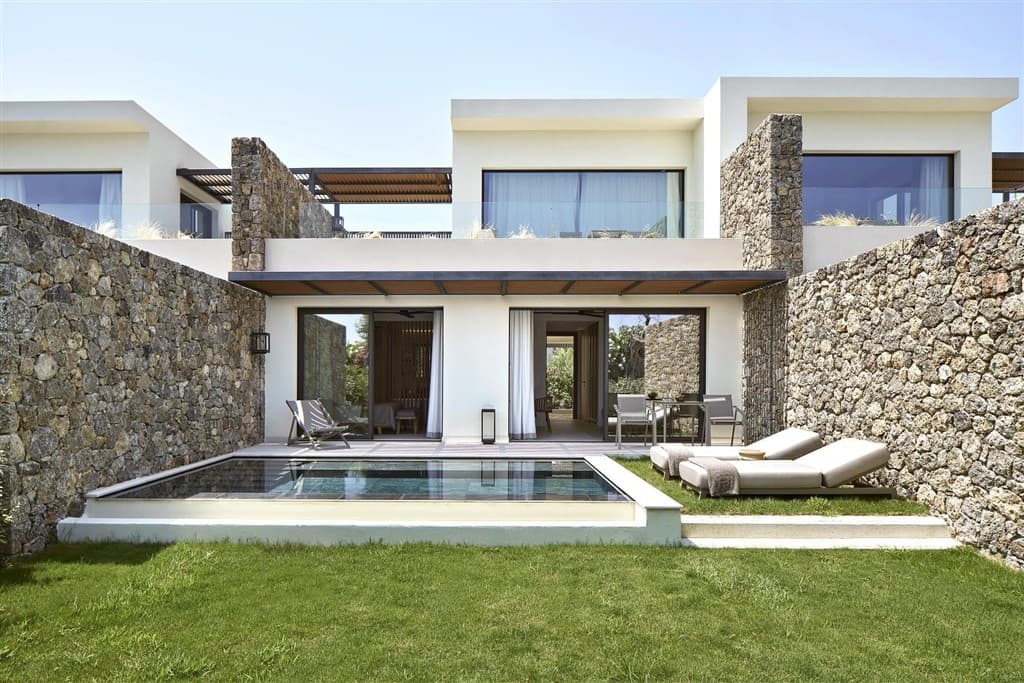 Suita Ionian Beach Front s privátnym bazénom
