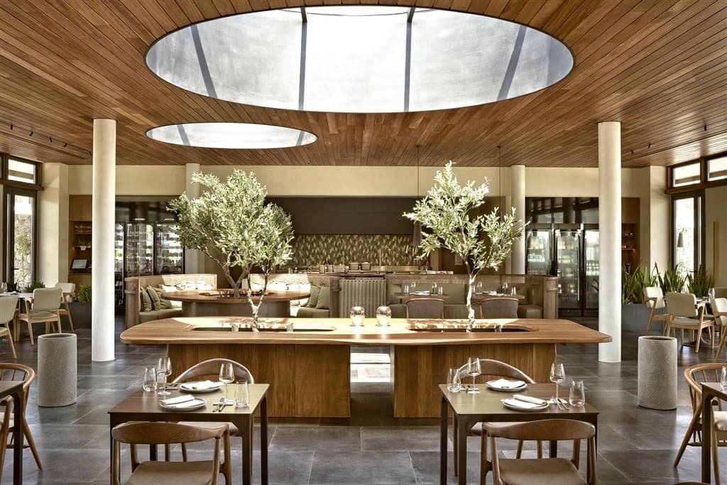 Flya a la carte restaurant