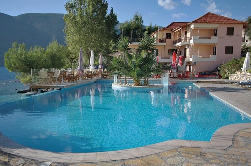 Hotel s bazénom