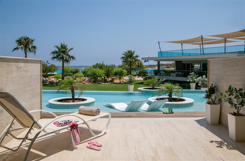 Asterias Beach