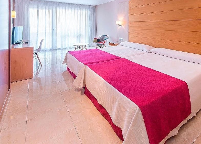 Mediterraneo Bay Hotel Spa & Resort (Mango klub)