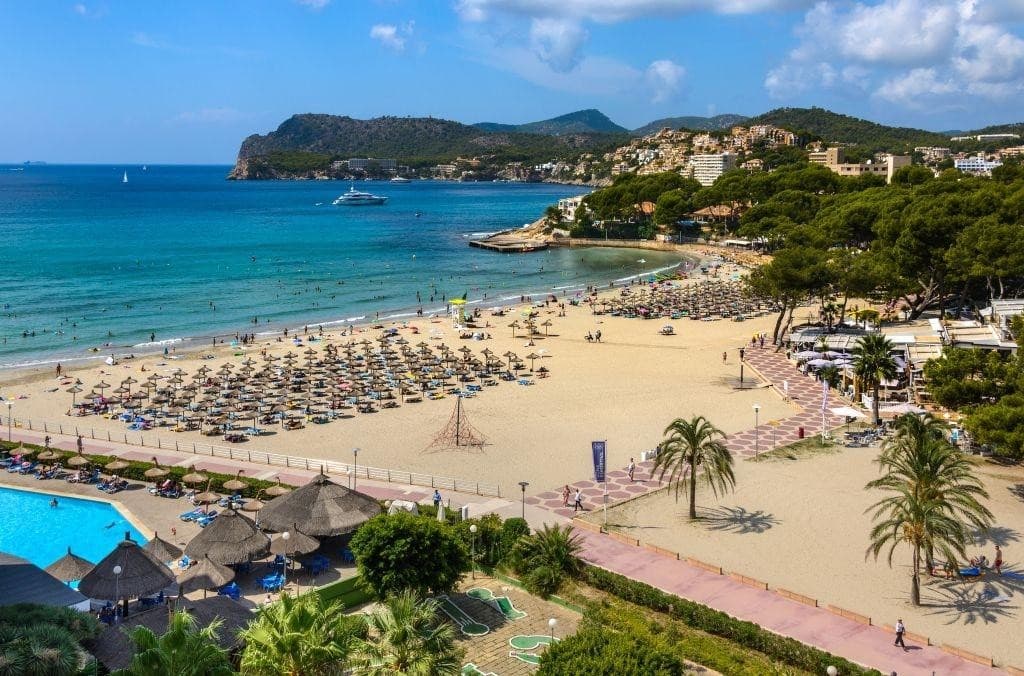 Vibra Beverly Playa