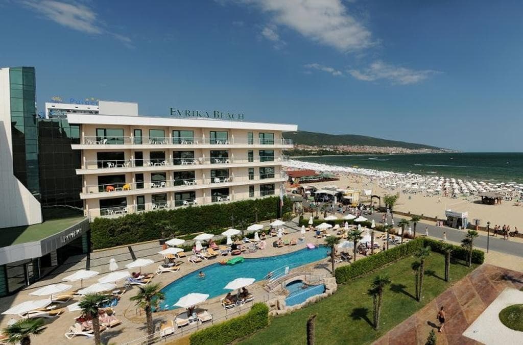 Dit Evrika Beach Club Hotel