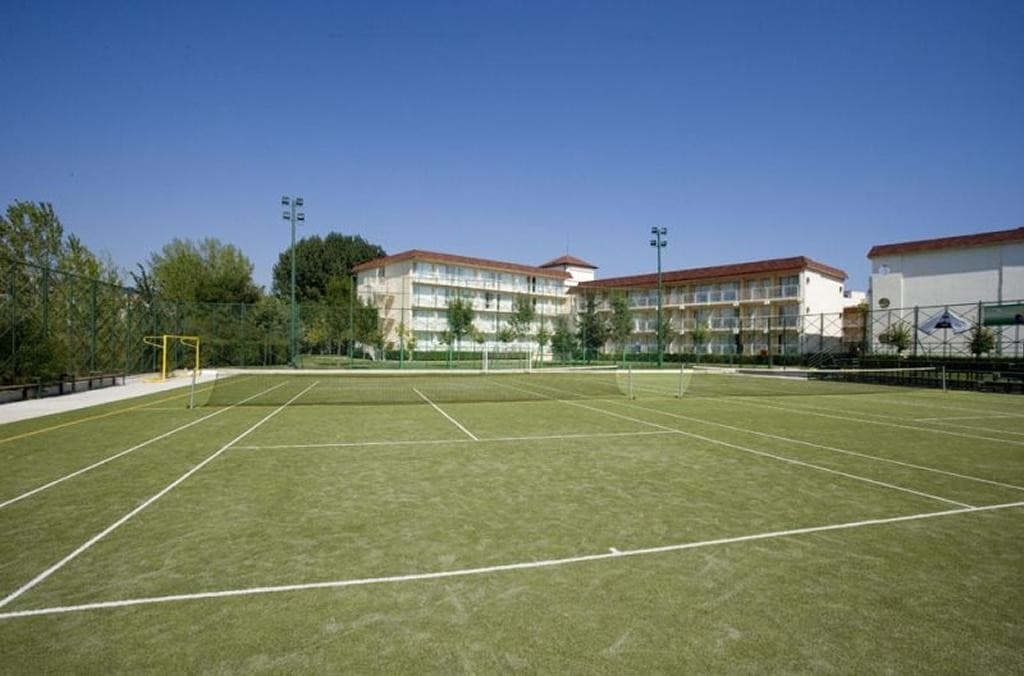 Dit Evrika Beach Club Hotel