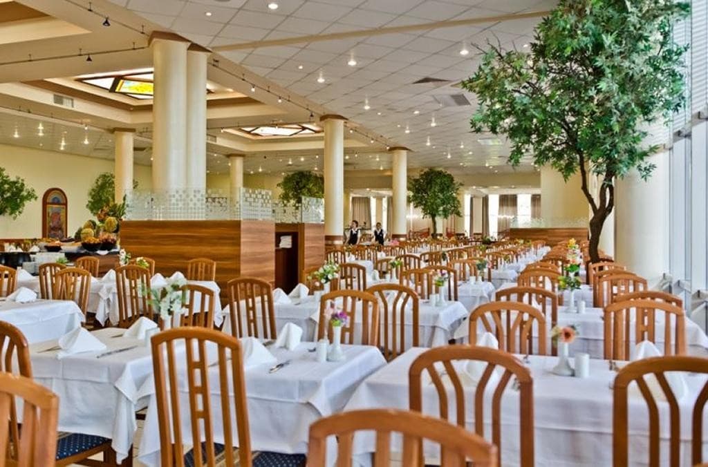 Dit Evrika Beach Club Hotel