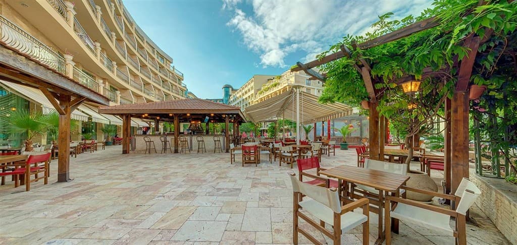 Mena Palace