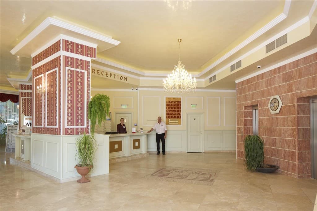 Mena Palace