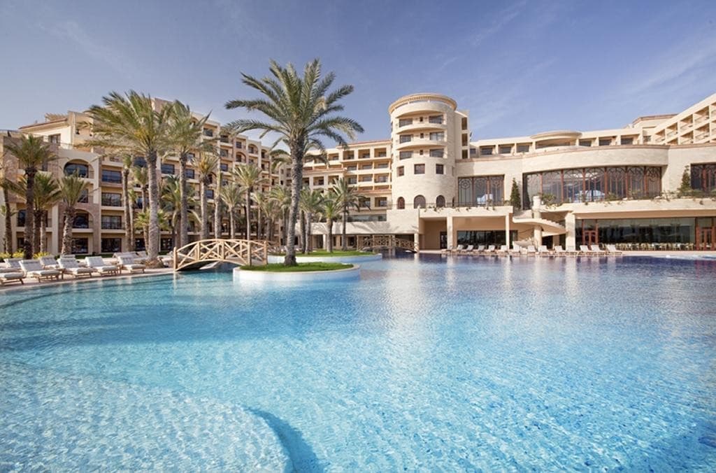 Mövenpick Resort & Marine Spa