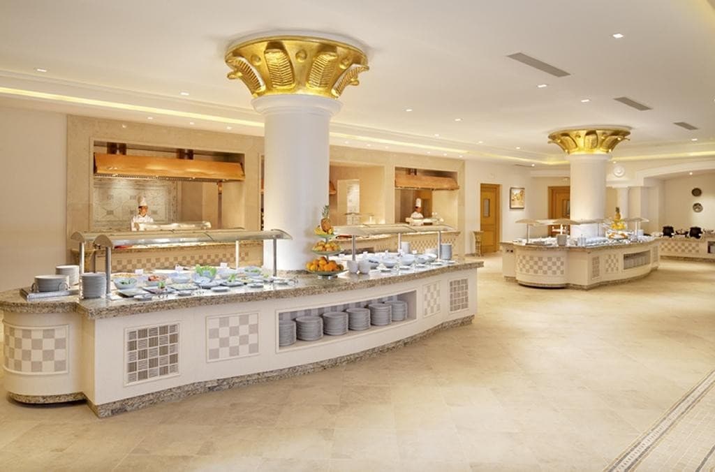 Mövenpick Resort & Marine Spa