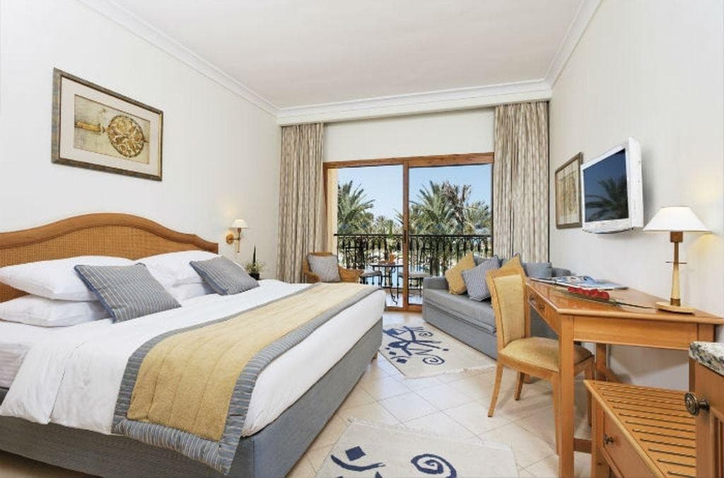 Mövenpick Resort & Marine Spa