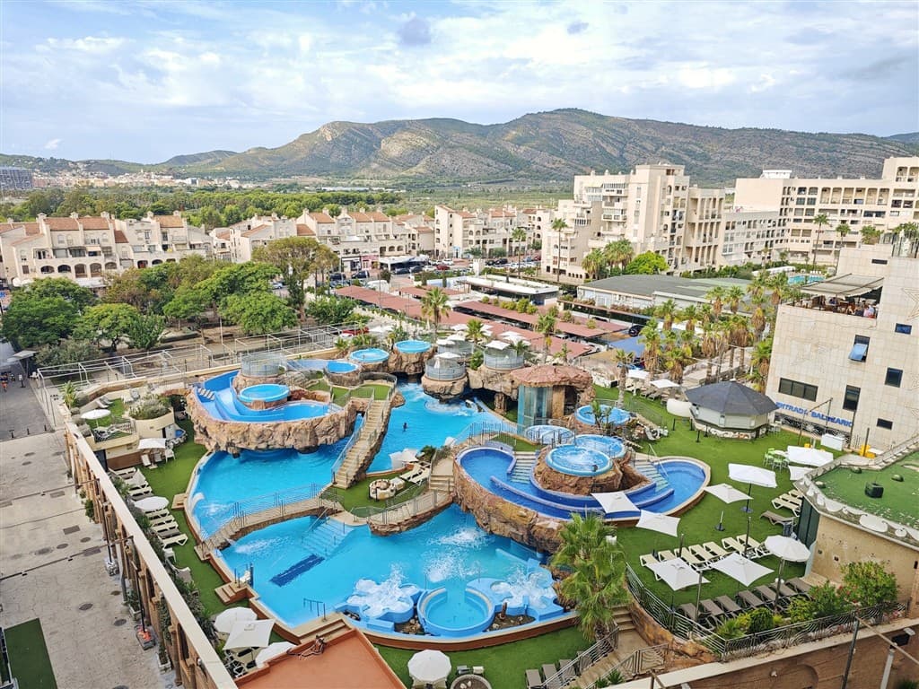 Magic World Resort