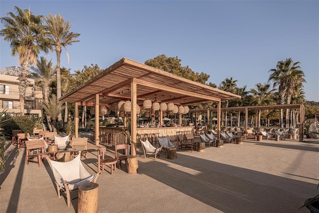 BALMY BEACH RESORT