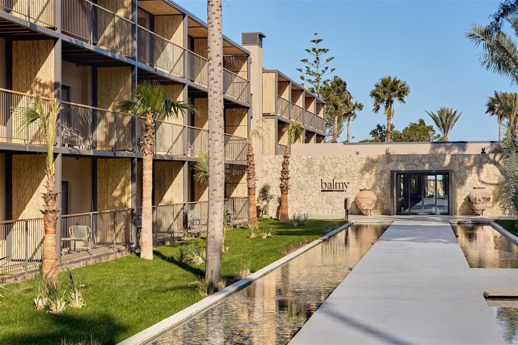 BALMY BEACH RESORT