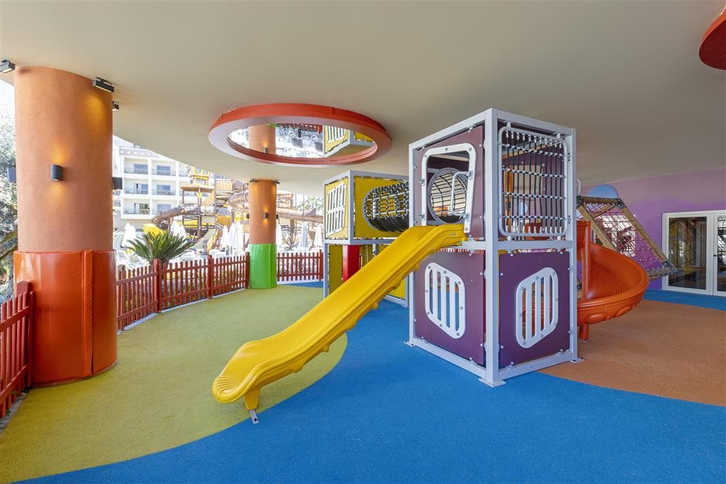 Kirman Belazur Resort & Spa