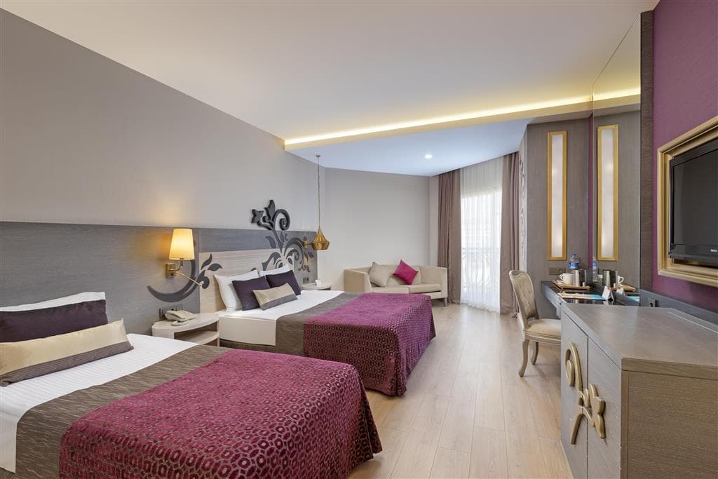 Kirman Belazur Resort & Spa