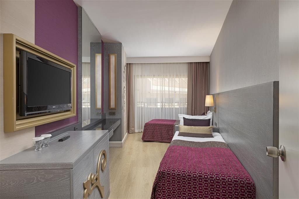 Kirman Belazur Resort & Spa