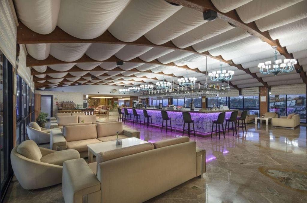 Granada Luxury Resort