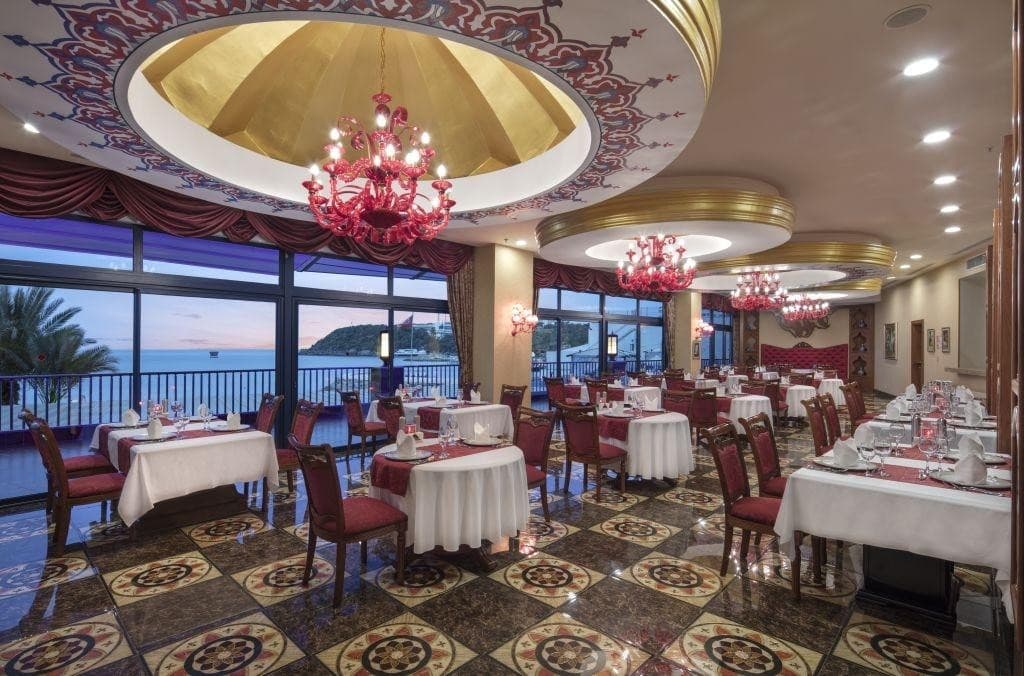Granada Luxury Resort