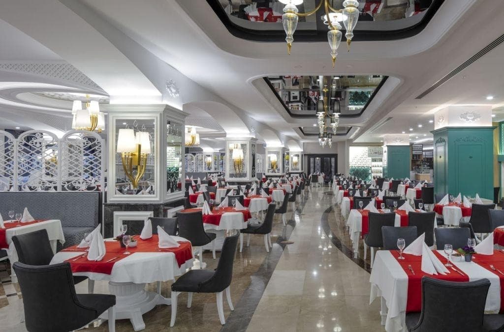 Granada Luxury Resort