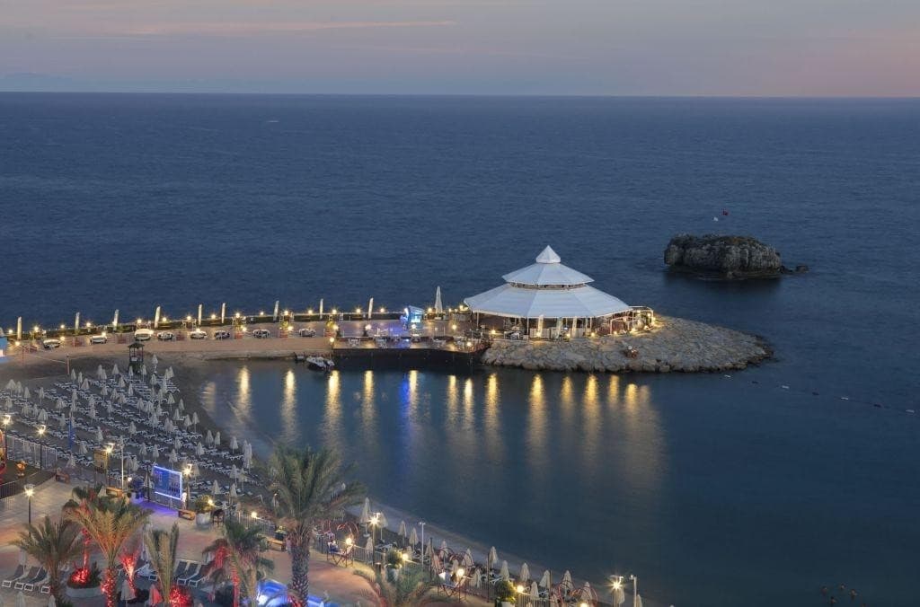 Granada Luxury Resort