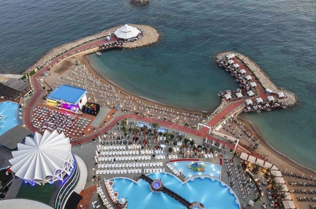 Granada Luxury Resort