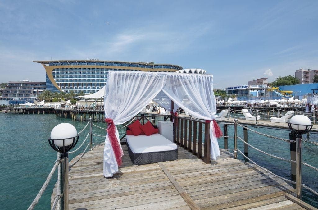 Granada Luxury Resort